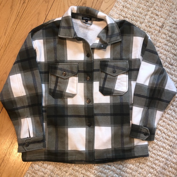 Shacket - Picture 4 of 5